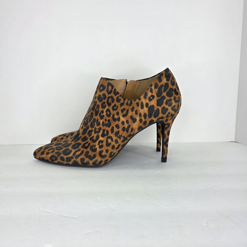 Jessica Simpson 3.5 Stiletto Heels Faux Leopard Print Suede Side Zipper Size 9.5 - Picture 2 of 12